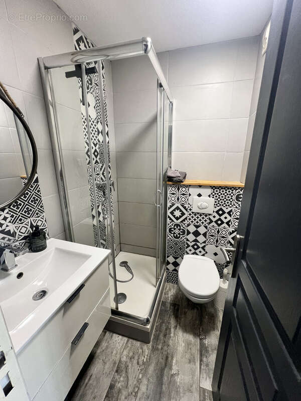 Appartement à ROQUEBRUNE-SUR-ARGENS