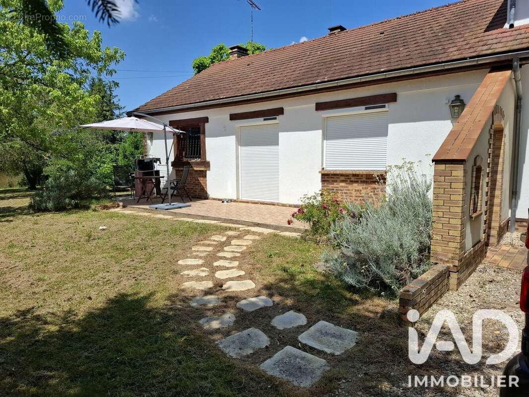 Photo 2 - Maison à ARMEAU