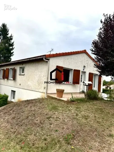 Maison 4 pièces 93 m² à vendre à Jonzac (17500) - photo 2