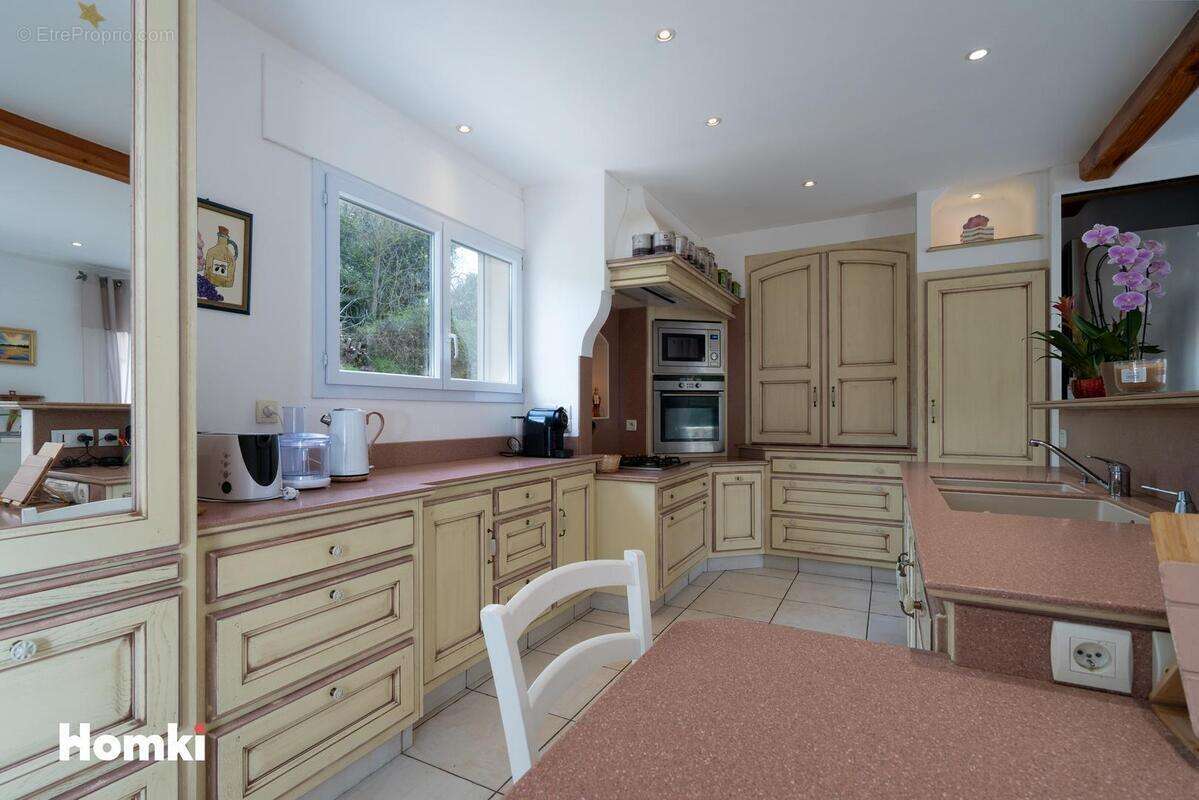 Maison à SAINT-THIBERY