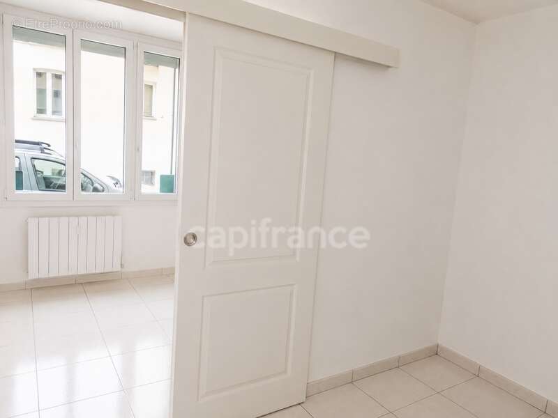 Un lot de 4 appartements à vendre sur SAUJON (17) - Centre ville - photo 3