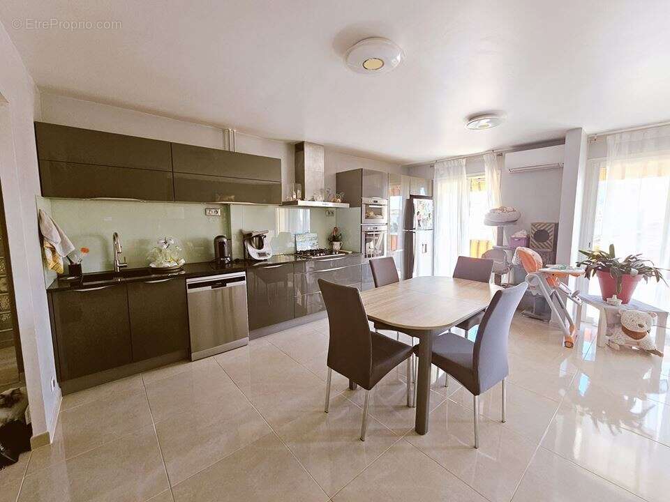 Appartement à LE CANNET