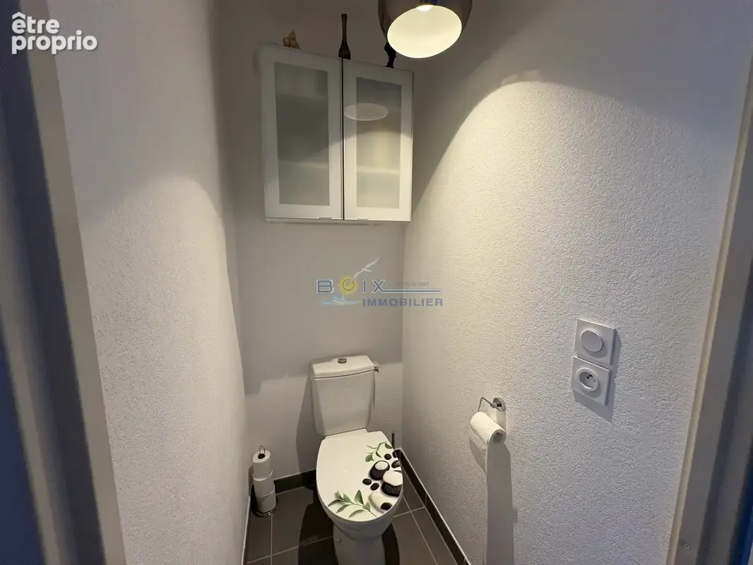 Bel appartement T3 SH 56 M2 M2 avec  terrasse et parking - photo 8