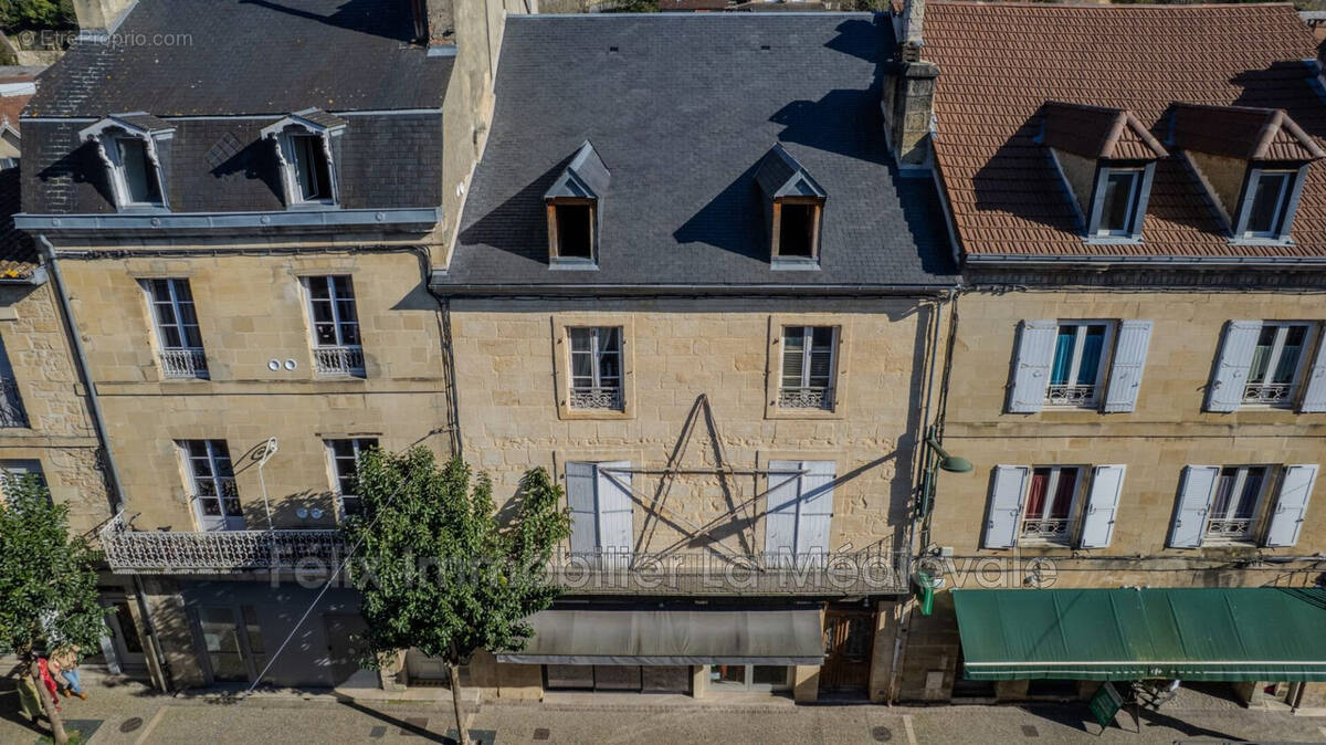 Appartement à SARLAT-LA-CANEDA
