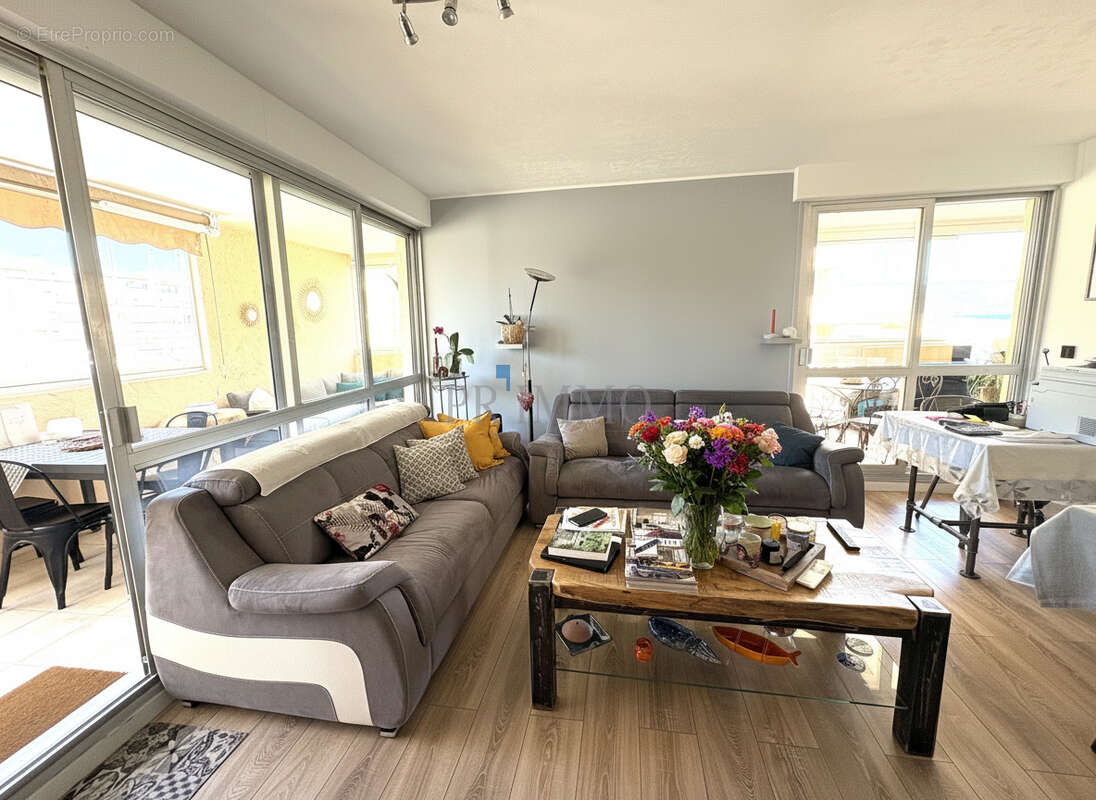 Appartement à BORMES-LES-MIMOSAS