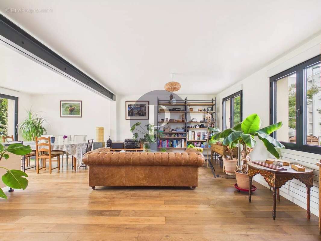 Maison à VERRIERES-LE-BUISSON