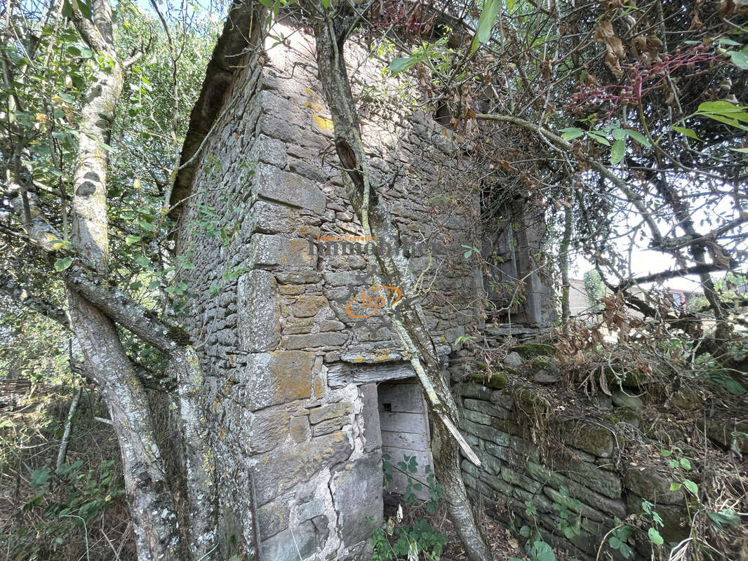 A vendre, commune de Mounès Prohencoux, grange et bâti en pierres sur terrain de 811 m2. - photo 5