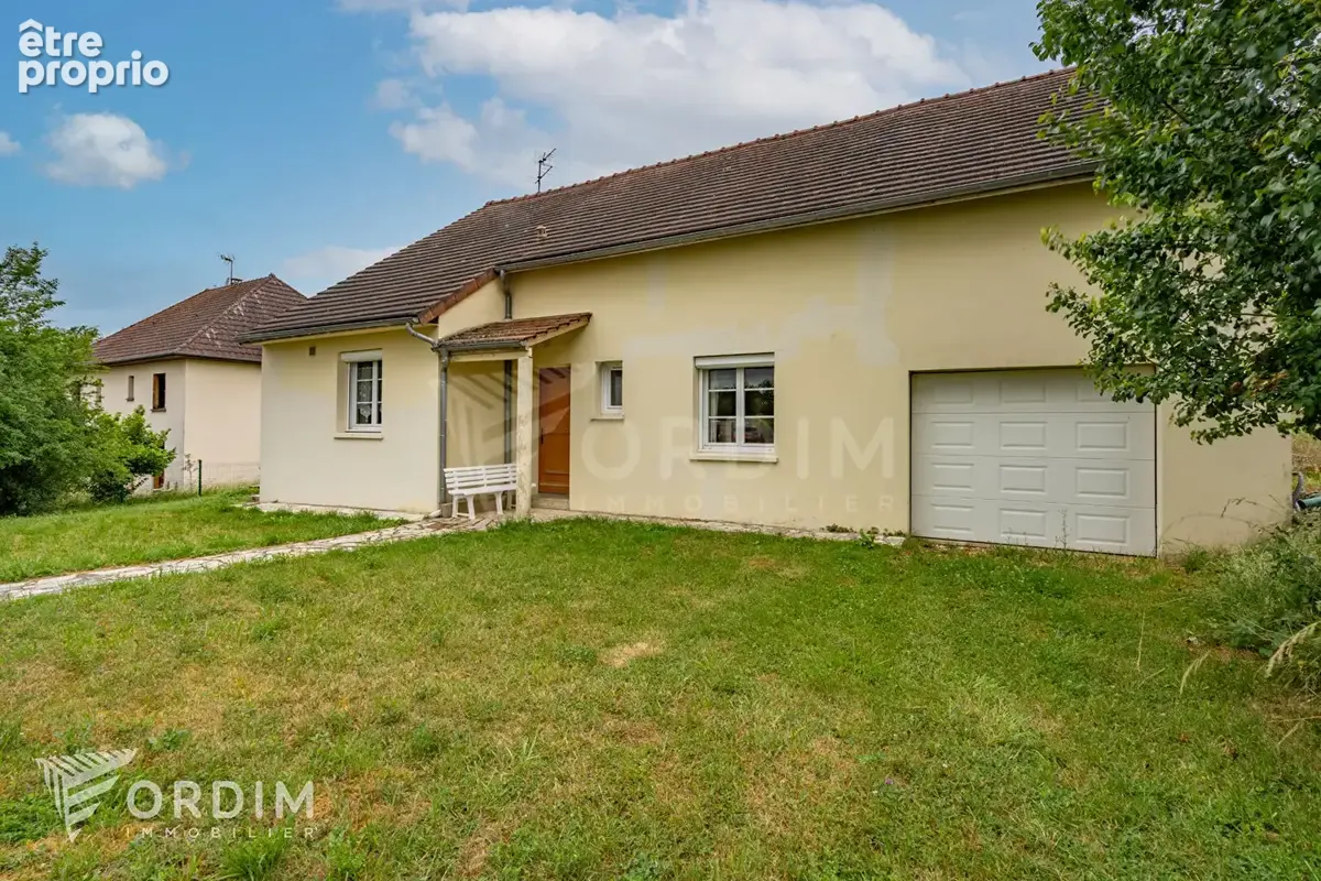 Maison plain-pied 102 m² avec piscine chauffée - terrain 2 083 m² - photo 2