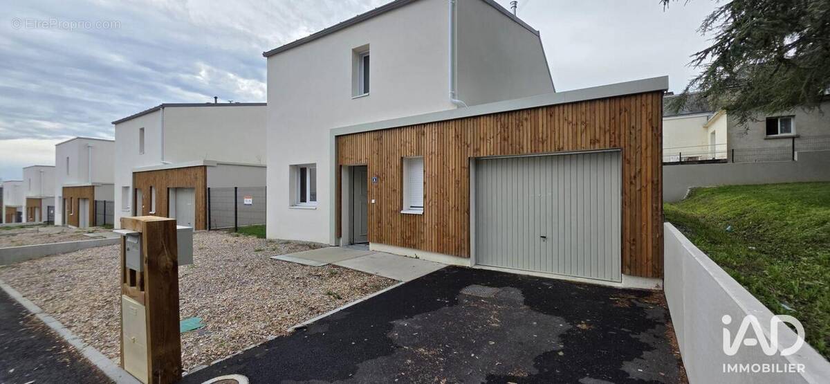 Photo 1 - Maison à COUERON