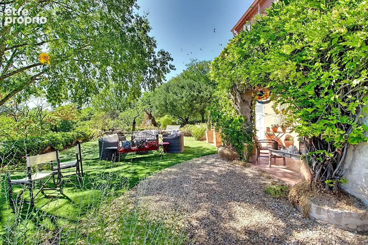 A VENDRE EN EXCLUSIVITE  - Maison Entrecasteaux 11 pièces 360 m2 - photo 21