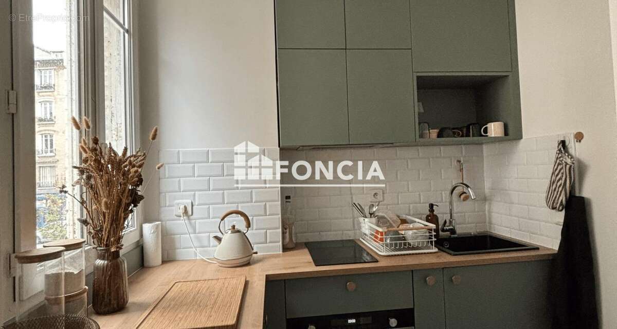 Asnières-sur-Seine – 2 Pièces 29,14 m² – Entièrement Rénové & Immeuble Ravalé - photo 4