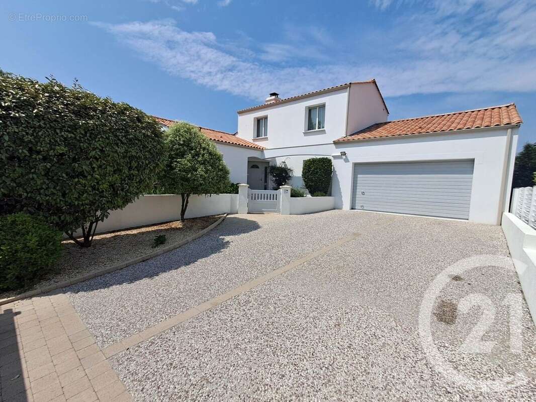 Maison à TALMONT-SAINT-HILAIRE