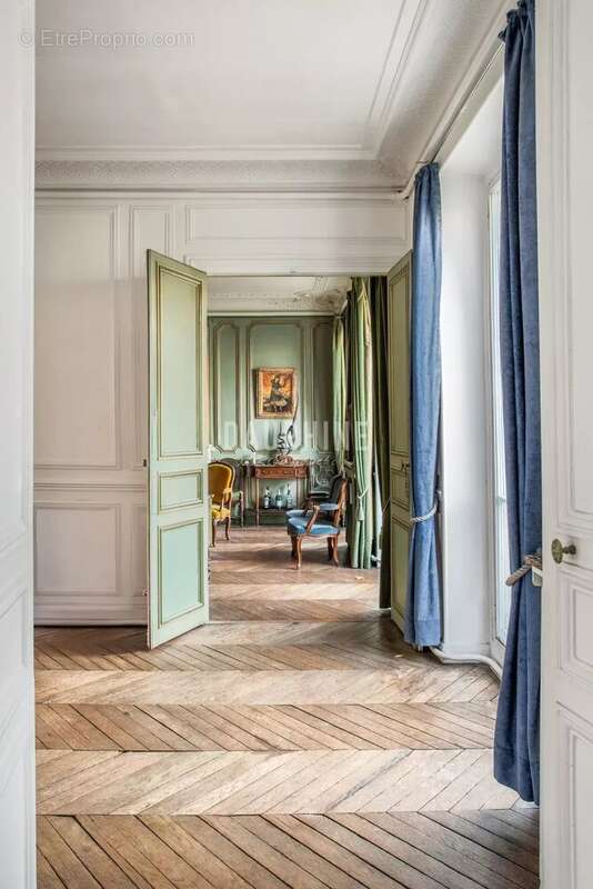 Appartement à PARIS-5E