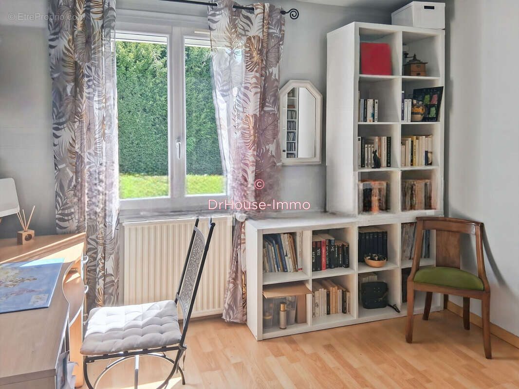 Appartement à SAINT-JEAN-DE-LA-RUELLE
