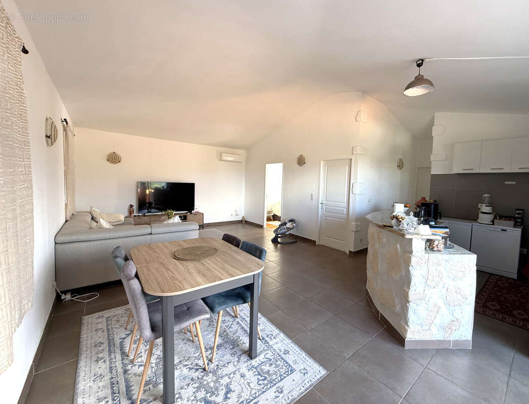 Appartement à SARI-SOLENZARA