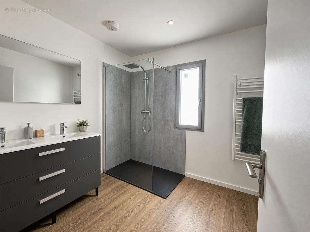 Maison de 5 pièces de 140 m² à Bois-le-Roi - photo 7