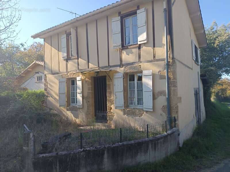 Maison à MONLEZUN-D&#039;ARMAGNAC