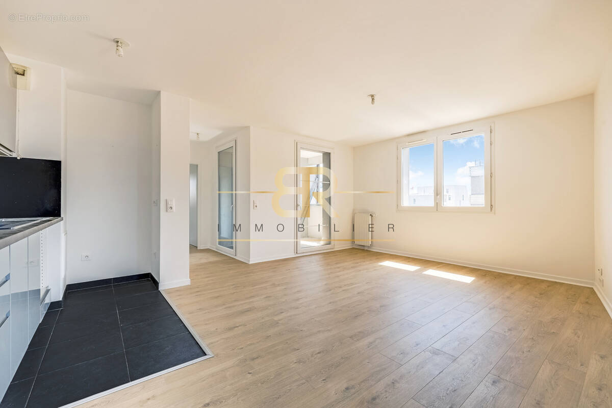 Appartement à COLOMBES