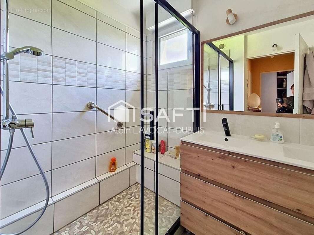 Photo 7 - Appartement à LE PLESSIS-TREVISE