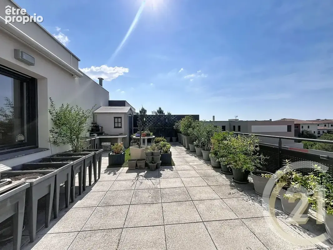 Appartement à SAINT-JEAN-DE-VEDAS