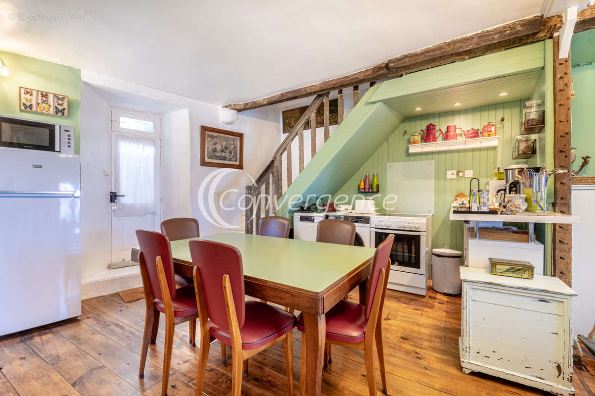 Maison à SAINT-GERMAIN-LES-BELLES