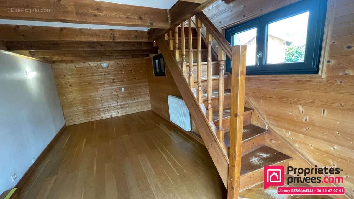 Passy - Maison duplex de plus de 210 m² utiles avec grande terrasse et appartement indépendant à revenus locatifs - photo 11