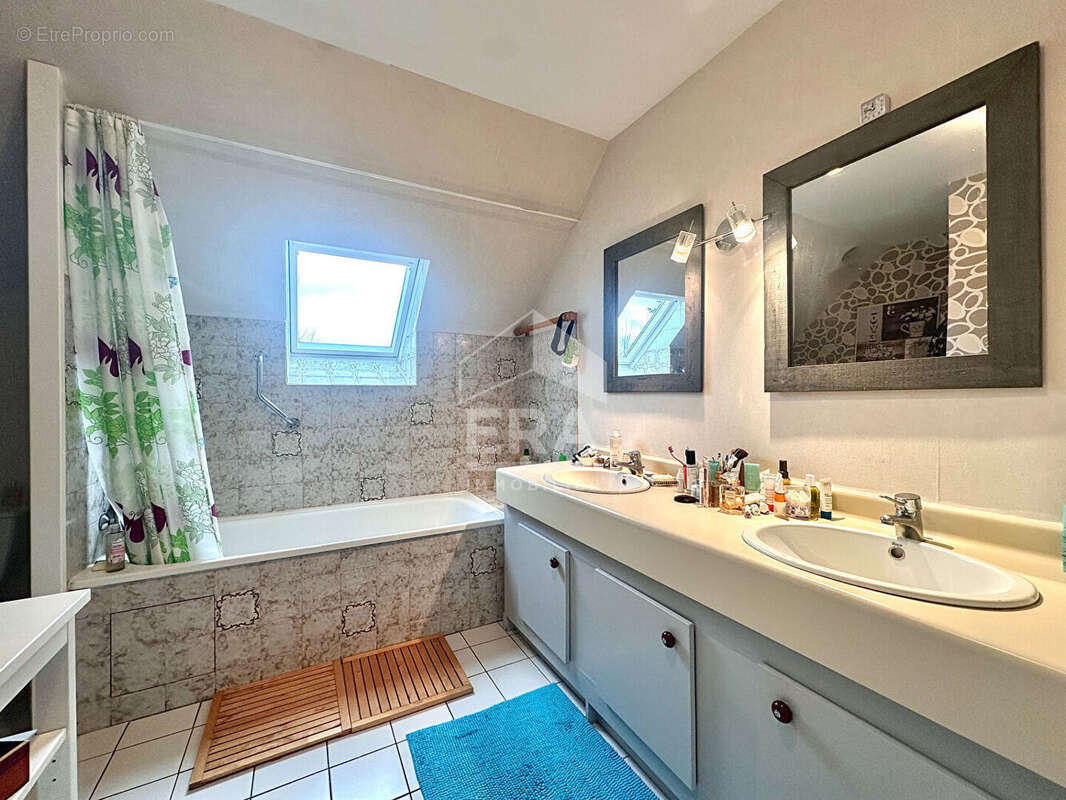 Maison à BOISSISE-LE-ROI