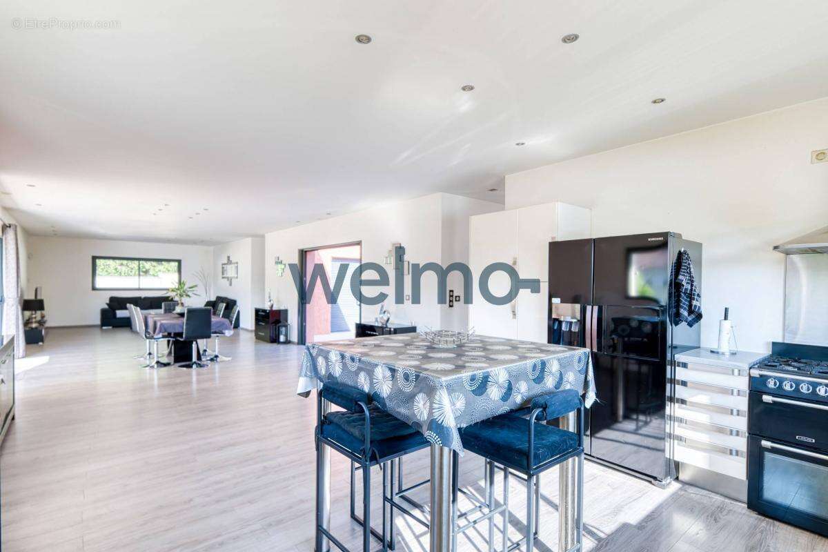 Maison à VILLEFRANCHE-SUR-SAONE