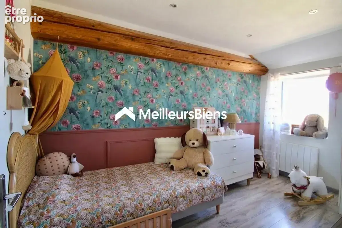 Appartement 4 pièces de 85 m² rénové avec balcon et stationnement - photo 7