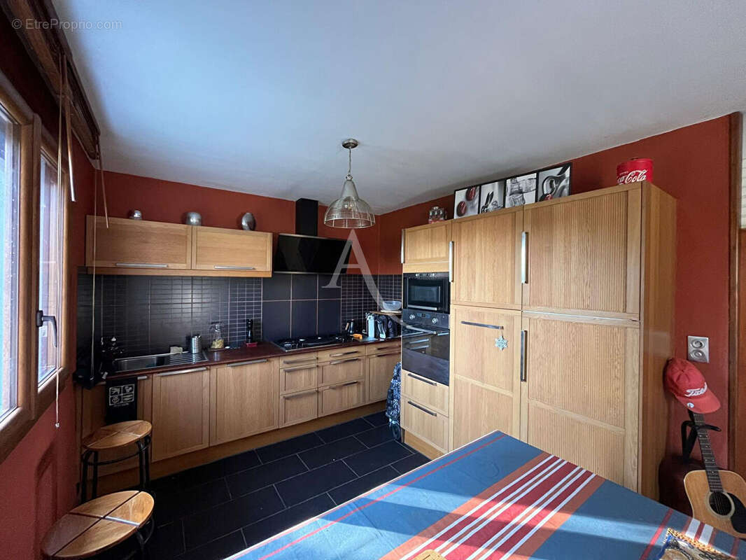 Grande maison de 195m² avec 3 chambres sur la commune de Couffouleux ! - photo 5