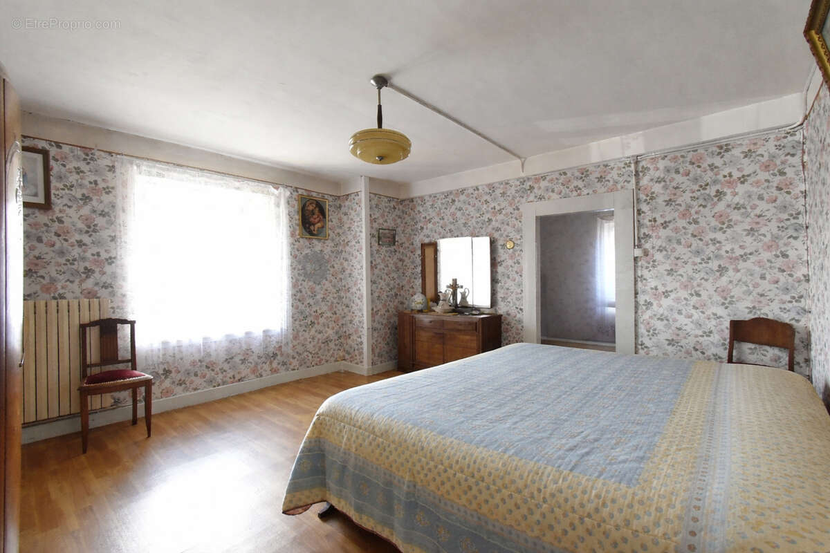 Maison à REMILLY