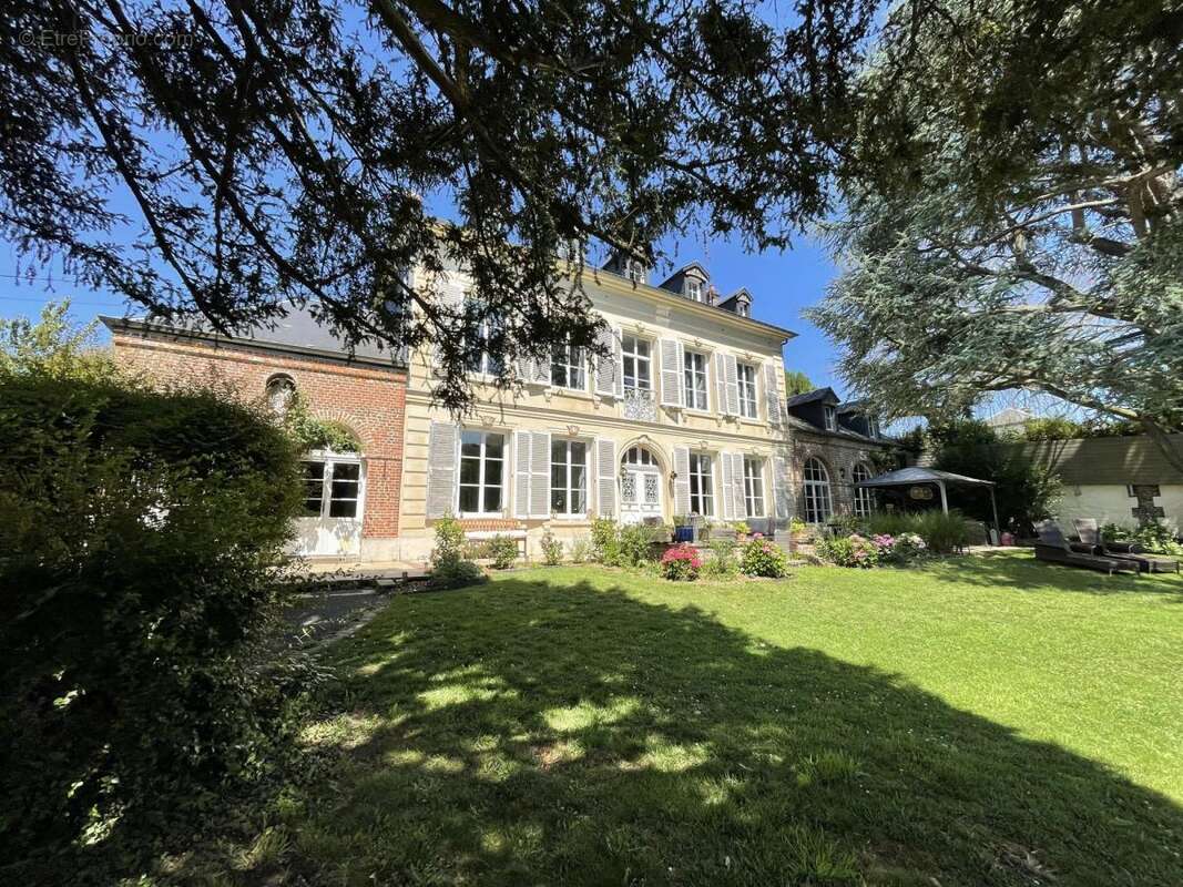 Maison 279 m² à Lisieux  - photo 2