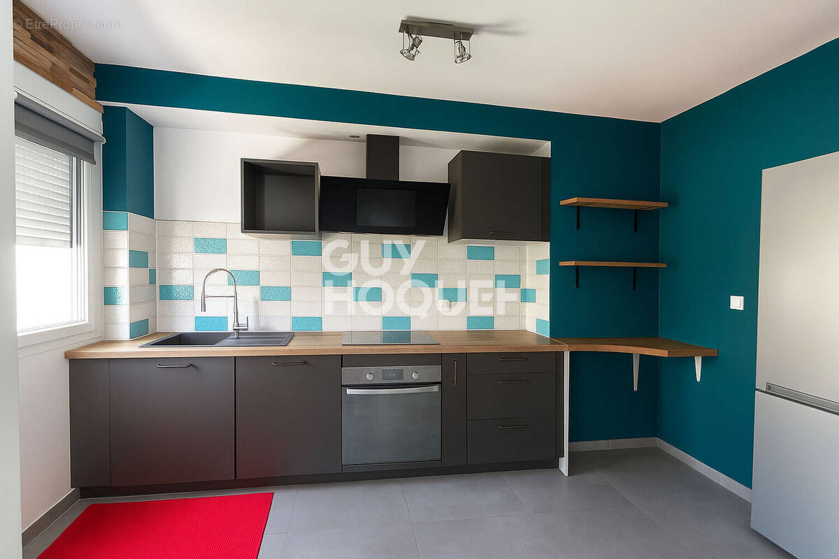 T3  Sète 73.64 m2 entièrement rénové ! - photo 2