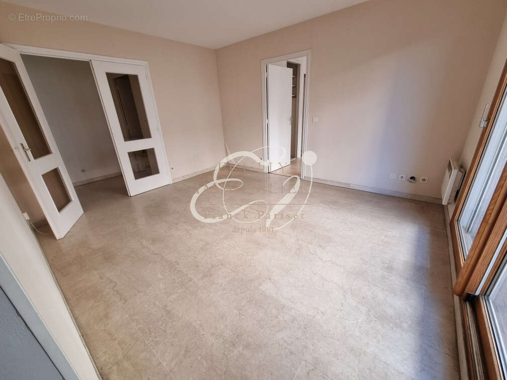 Appartement à FONTAINES-SUR-SAONE