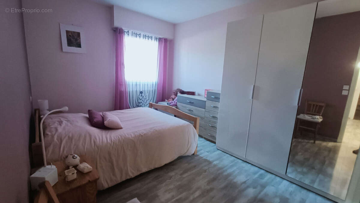 Appartement Millau T2 avec ascenseur et cave - résidence proche de toutes commodités - photo 5