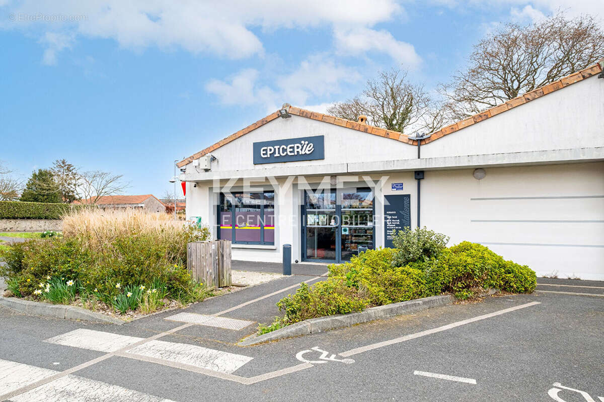 Commerce à SAINT-VIAUD