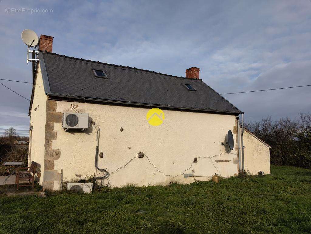 Maison à LURCY-LEVIS