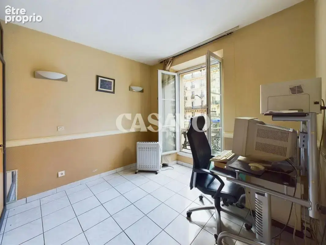 Vente Appartement 2 pièces de 56m² - 75018 Paris - photo 17