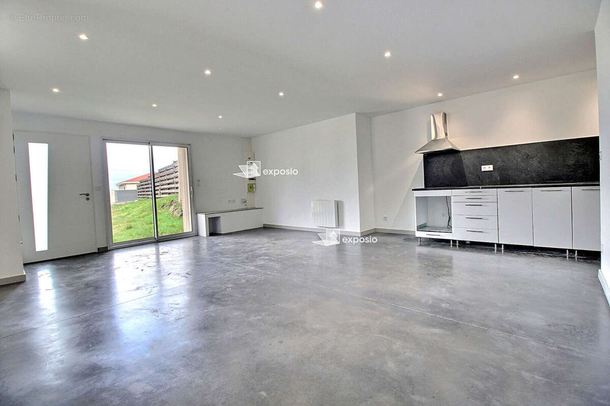 Appartement 4 pièces 98m² Montbrison - photo 2