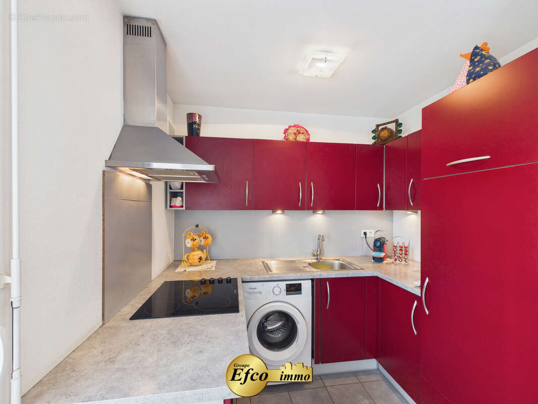 CERNAY joli T2 balcon, lumineux, soigné, libre, avec garage et parking privé. - photo 6