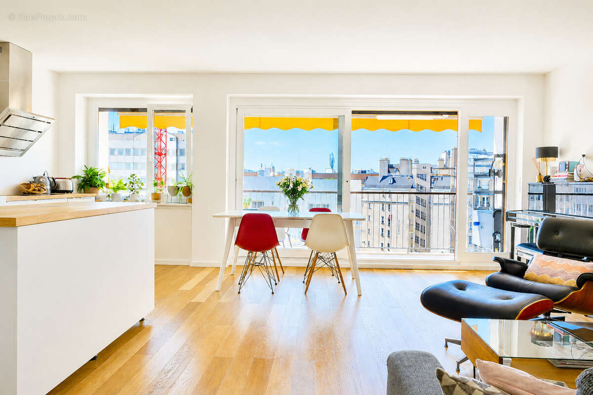 Appartement à PARIS-14E