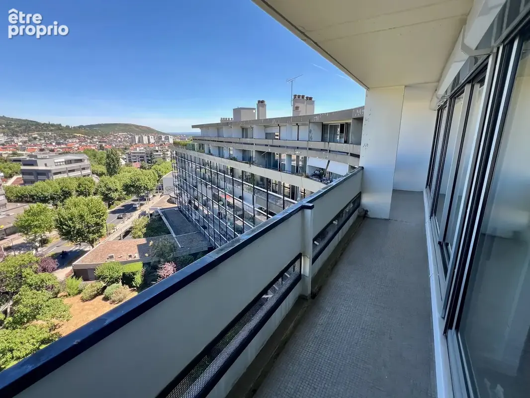 Appartement T5 98,57 m2 en dernier étage avec balcons et parking - photo 3