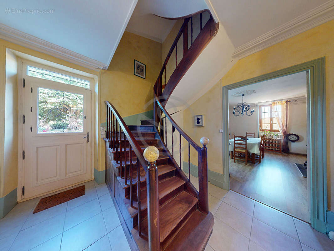 Maison  7 pièce(s) 220 m2 - photo 8