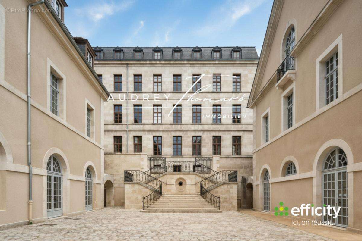 Appartement à COMPIEGNE