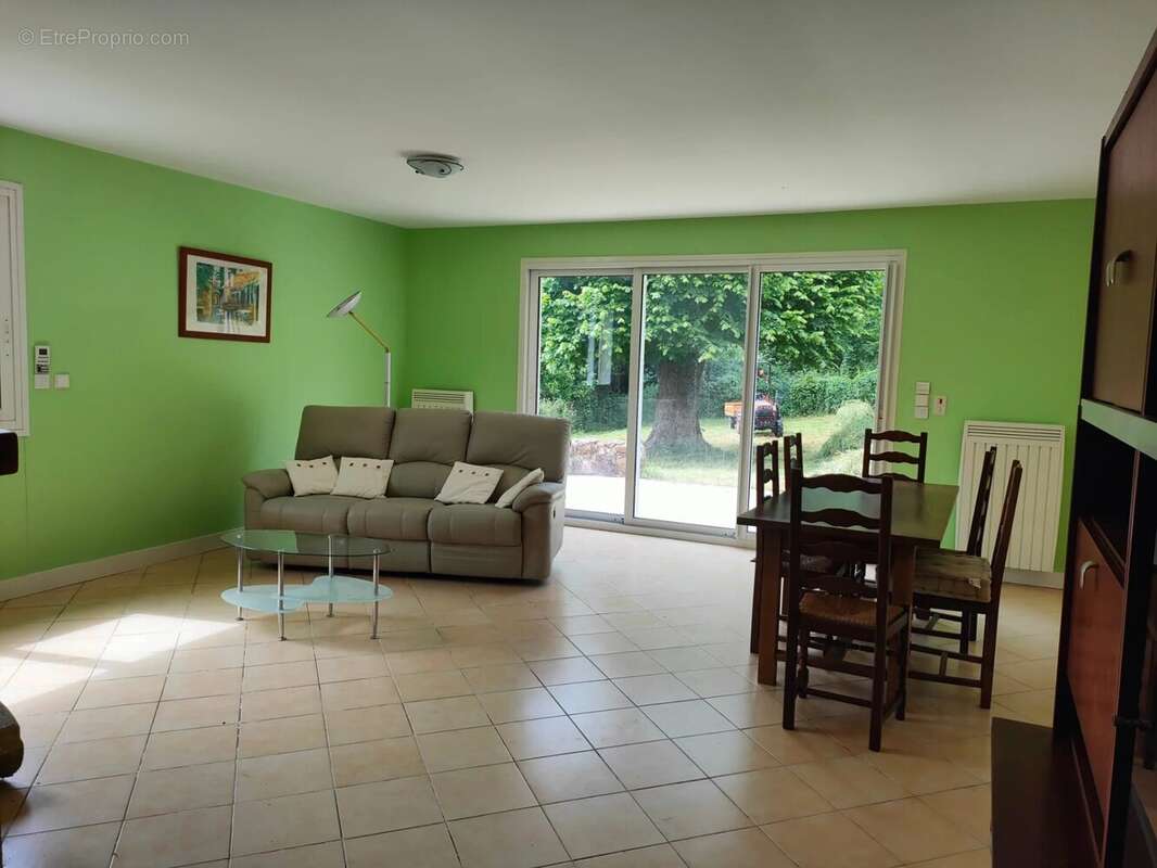Appartement à VAYRES