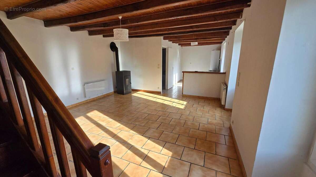 Photo 7 - Maison à LEIGNES-SUR-FONTAINE