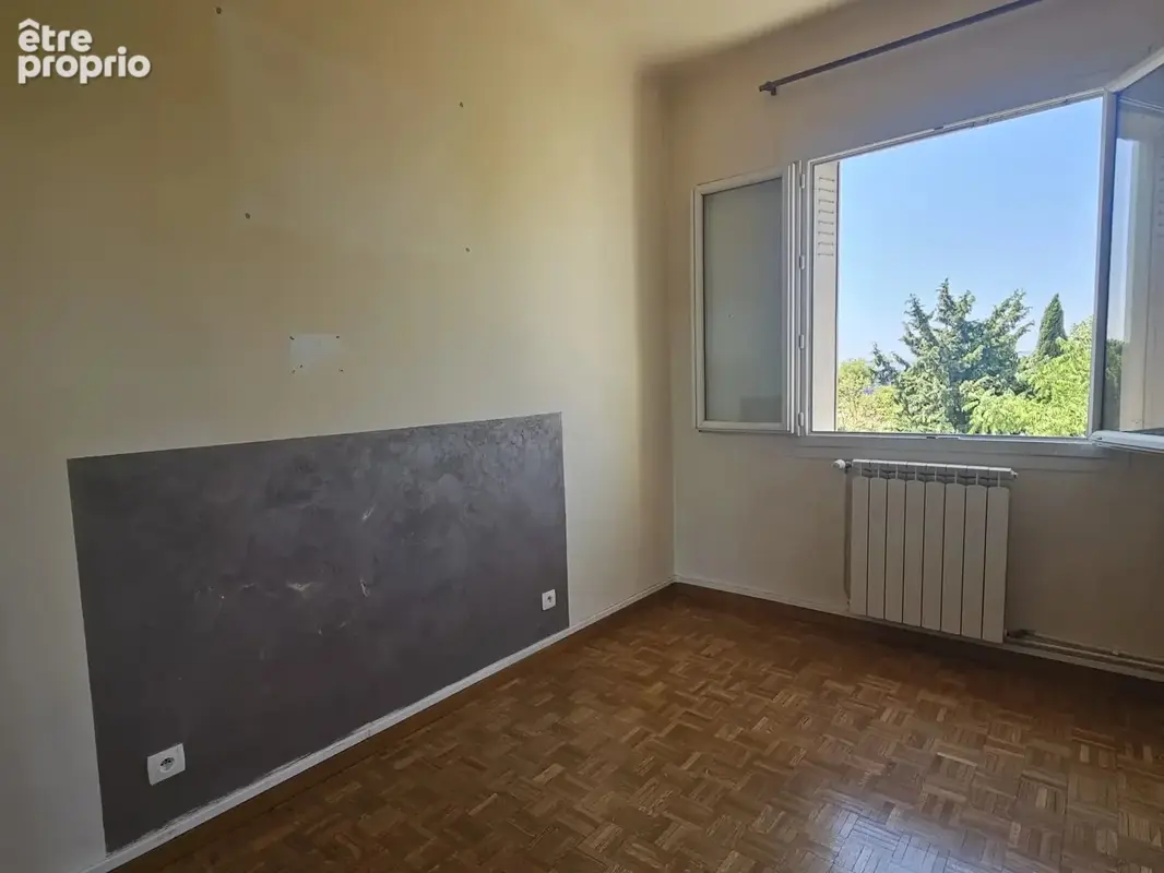 MONTOLIVET. Grand T3/4 de 72 m². - photo 6