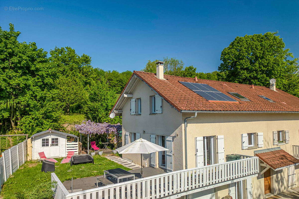Maison à POISY