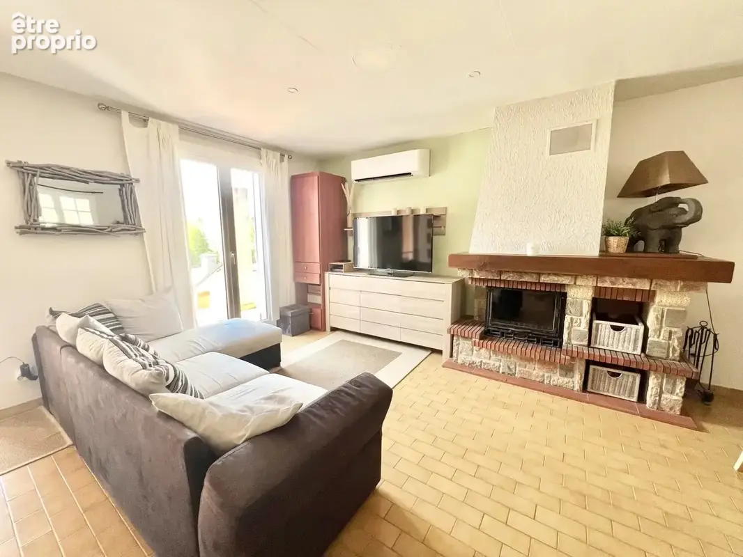 Villa T4 sur 1 200 m² de terrain avec piscine - photo 6