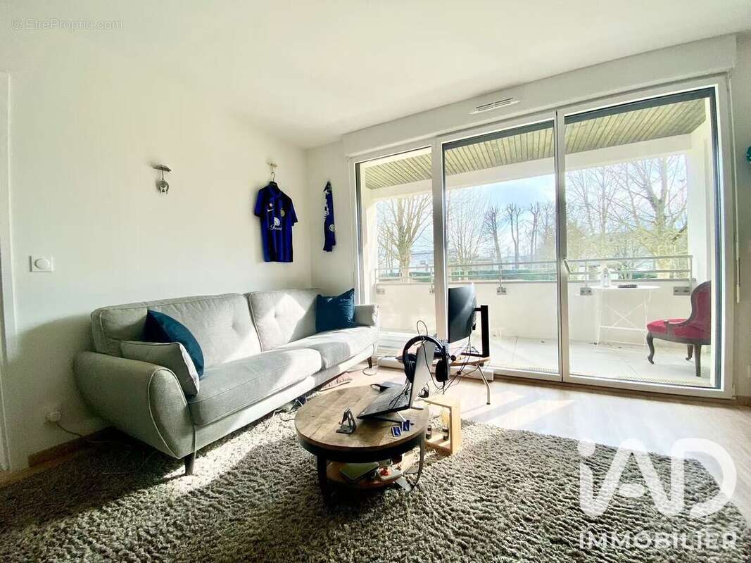 Photo 2 - Appartement à BUSSY-SAINT-GEORGES